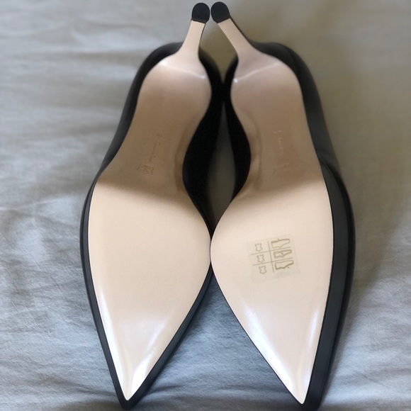 HOST PICK Gianvito Rossi Dasha Heels - Picture 6 of 10